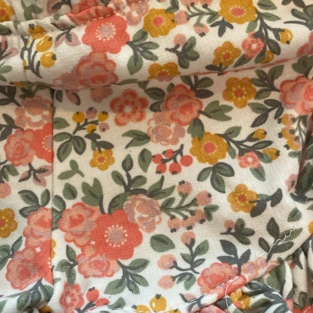 Nicole Miller Sport Baby Girl Floral Two Piece Hoodie and Shorts Size 12 Months